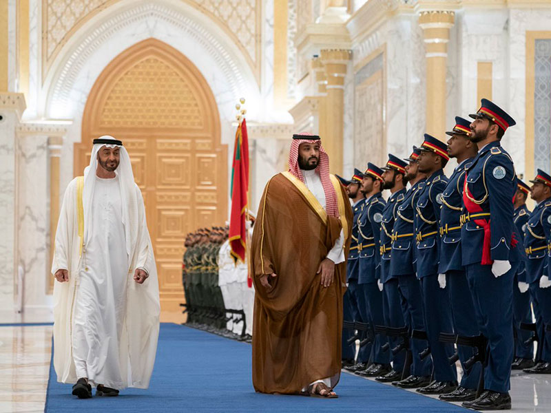 صور من زيارة محمد بن سلمان لبلده الثاني الإمارات